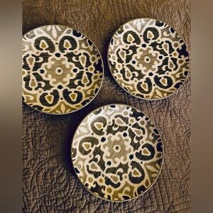 222 FIFTH Smarkind Greige Luncheon Plates